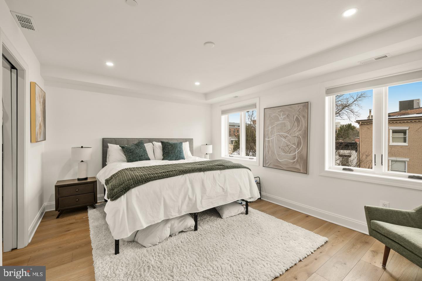 1202 POTOMAC ST NW #T6, WASHINGTON, District Of Columbia 20007, 3 Bedrooms Bedrooms, ,2 BathroomsBathrooms,Residential,For sale,1202 POTOMAC ST NW #T6,DCDC2248826 MLS # DCDC2248826