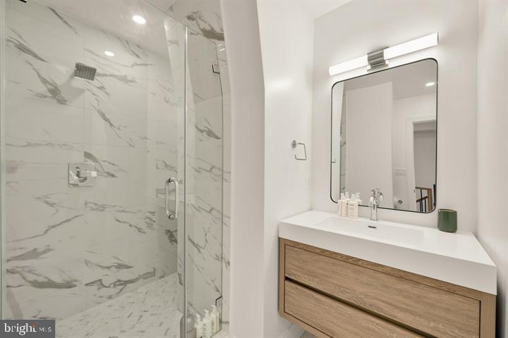 1202 POTOMAC ST NW #T6, WASHINGTON, District Of Columbia 20007, 3 Bedrooms Bedrooms, ,2 BathroomsBathrooms,Residential,For sale,1202 POTOMAC ST NW #T6,DCDC2248826 MLS # DCDC2248826