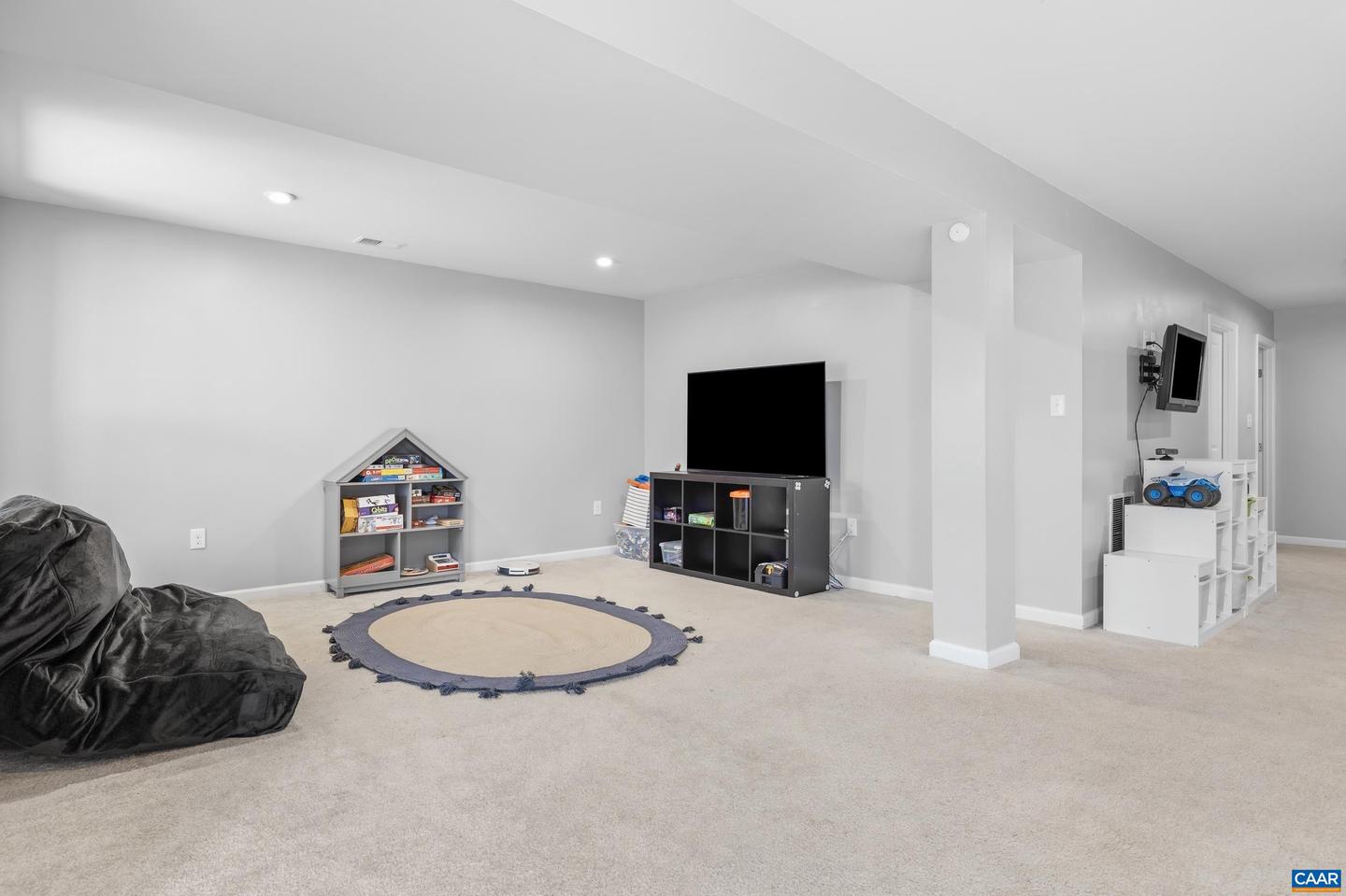 1431 DELPHI LN, CHARLOTTESVILLE, Virginia 22911, 4 Bedrooms Bedrooms, ,3 BathroomsBathrooms,Residential,For sale,1431 DELPHI LN,673928 MLS # 673928