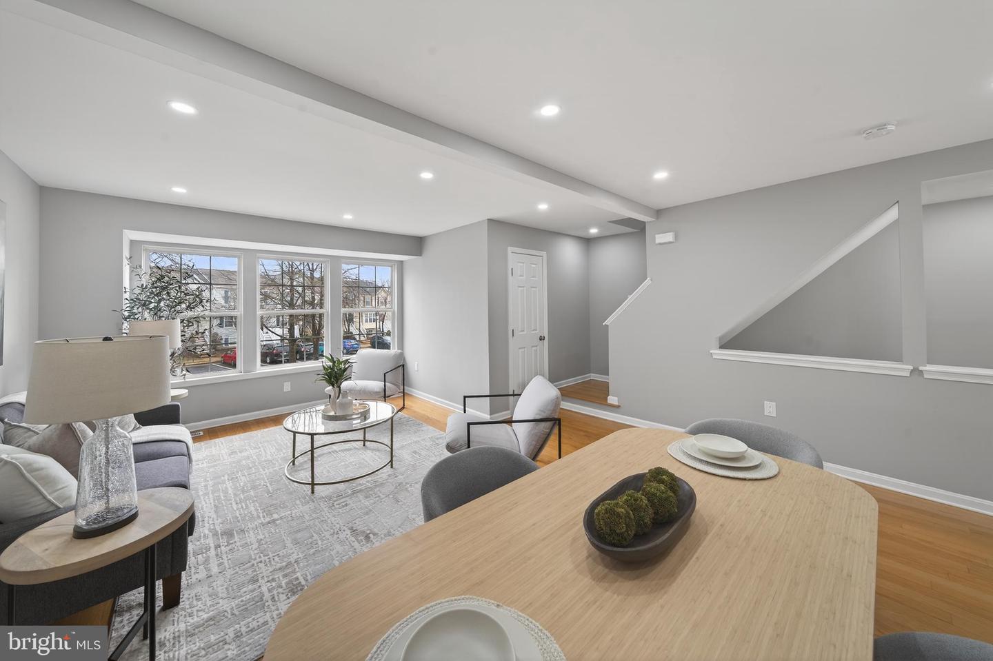 6934 VILLAGE STREAM PL, GAINESVILLE, Virginia 20155, 3 Bedrooms Bedrooms, ,1 BathroomBathrooms,Residential,For sale,6934 VILLAGE STREAM PL,VAPW2113716 MLS # VAPW2113716