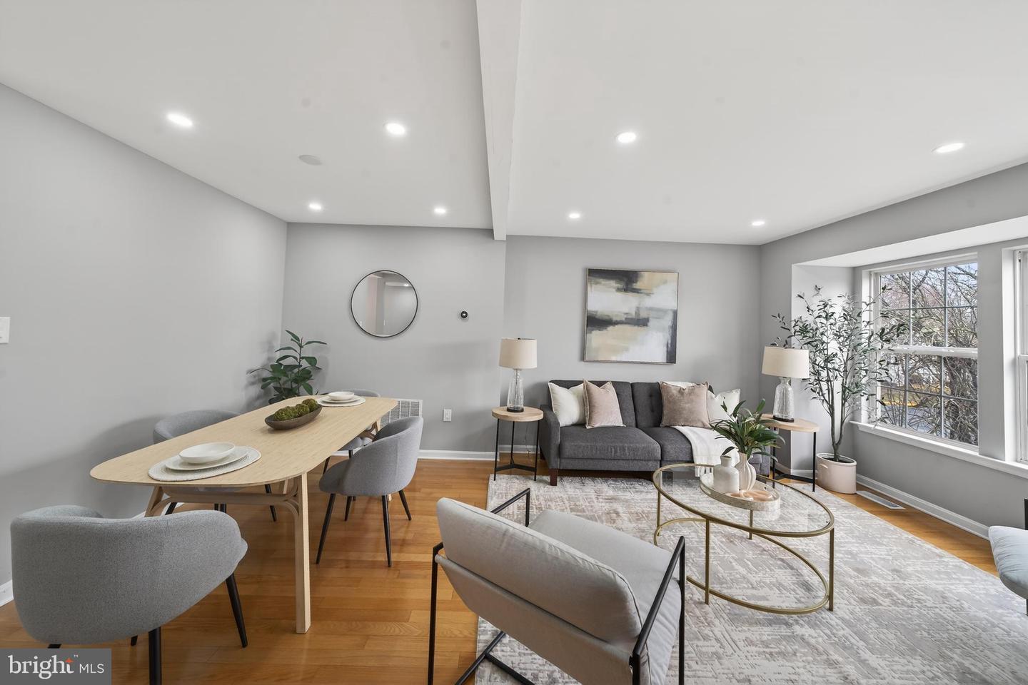 6934 VILLAGE STREAM PL, GAINESVILLE, Virginia 20155, 3 Bedrooms Bedrooms, ,1 BathroomBathrooms,Residential,For sale,6934 VILLAGE STREAM PL,VAPW2113716 MLS # VAPW2113716