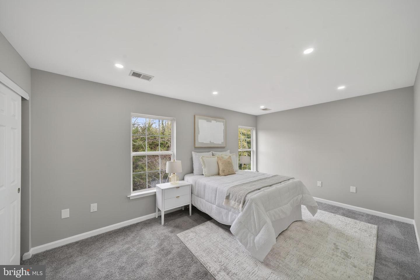 6934 VILLAGE STREAM PL, GAINESVILLE, Virginia 20155, 3 Bedrooms Bedrooms, ,1 BathroomBathrooms,Residential,For sale,6934 VILLAGE STREAM PL,VAPW2113716 MLS # VAPW2113716