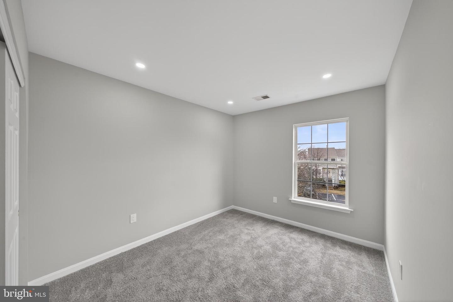 6934 VILLAGE STREAM PL, GAINESVILLE, Virginia 20155, 3 Bedrooms Bedrooms, ,1 BathroomBathrooms,Residential,For sale,6934 VILLAGE STREAM PL,VAPW2113716 MLS # VAPW2113716