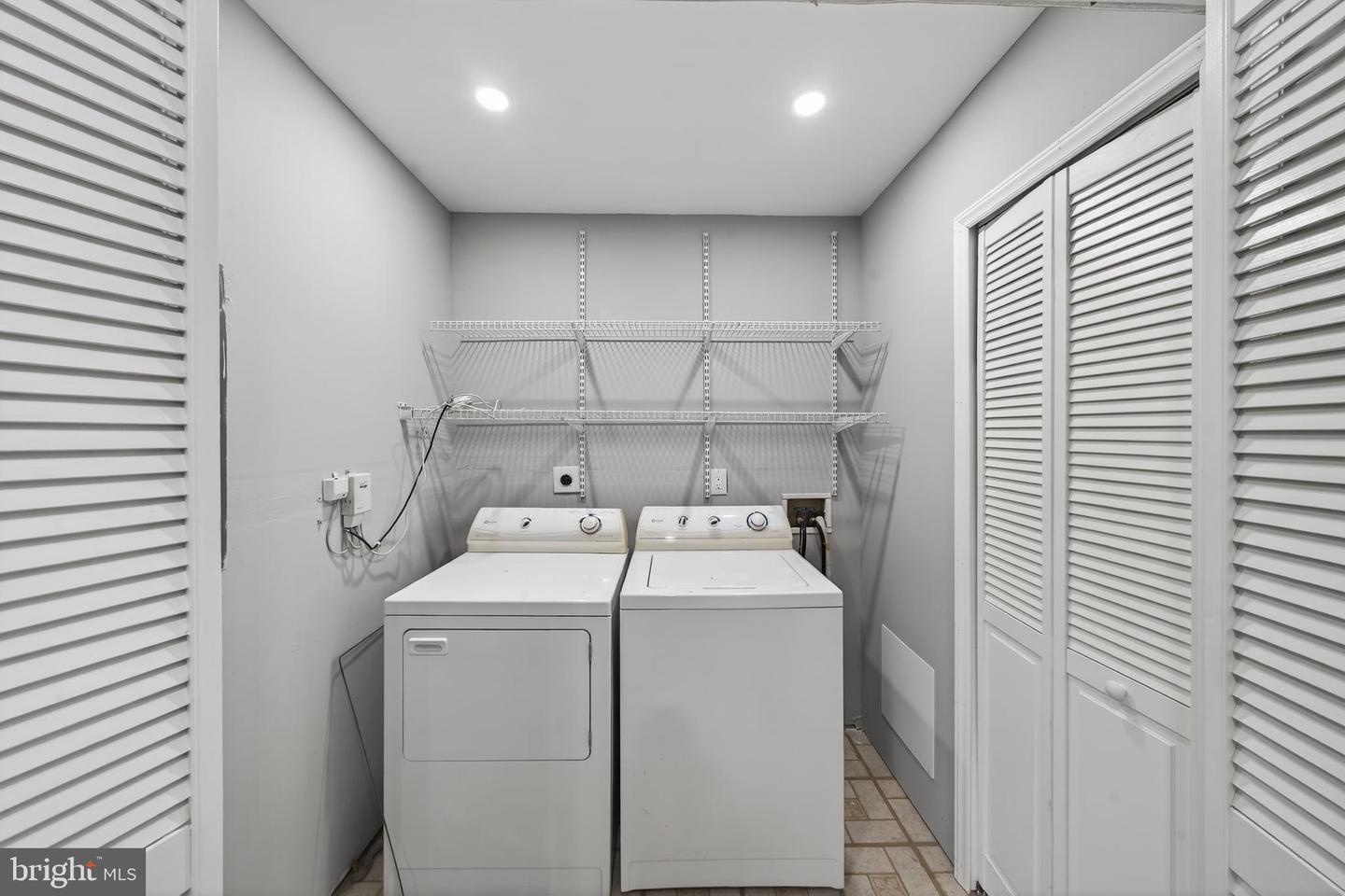 6934 VILLAGE STREAM PL, GAINESVILLE, Virginia 20155, 3 Bedrooms Bedrooms, ,1 BathroomBathrooms,Residential,For sale,6934 VILLAGE STREAM PL,VAPW2113716 MLS # VAPW2113716