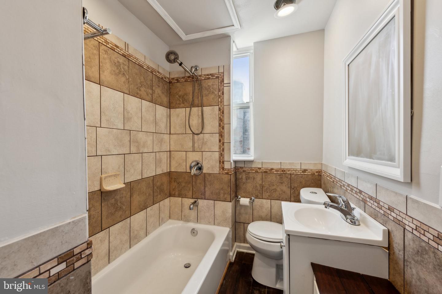 1306 E ST NE, WASHINGTON, District Of Columbia 20002, 3 Bedrooms Bedrooms, ,1 BathroomBathrooms,Residential,For sale,1306 E ST NE,DCDC2187824 MLS # DCDC2187824