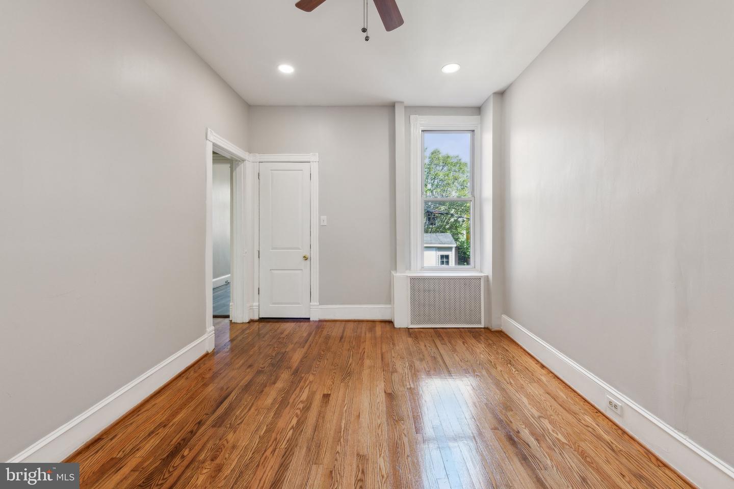 1306 E ST NE, WASHINGTON, District Of Columbia 20002, 3 Bedrooms Bedrooms, ,1 BathroomBathrooms,Residential,For sale,1306 E ST NE,DCDC2187824 MLS # DCDC2187824