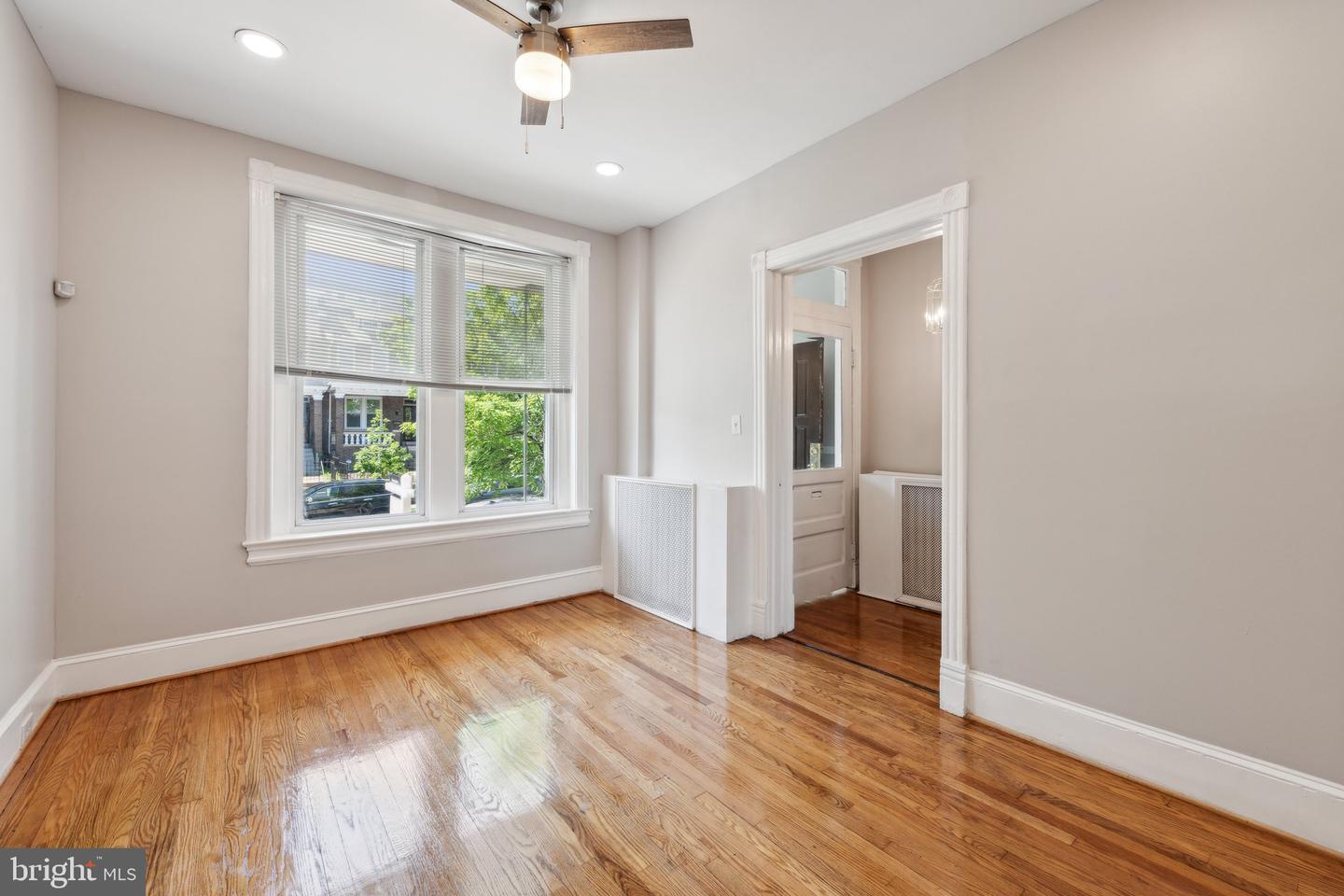 1306 E ST NE, WASHINGTON, District Of Columbia 20002, 3 Bedrooms Bedrooms, ,1 BathroomBathrooms,Residential,For sale,1306 E ST NE,DCDC2187824 MLS # DCDC2187824