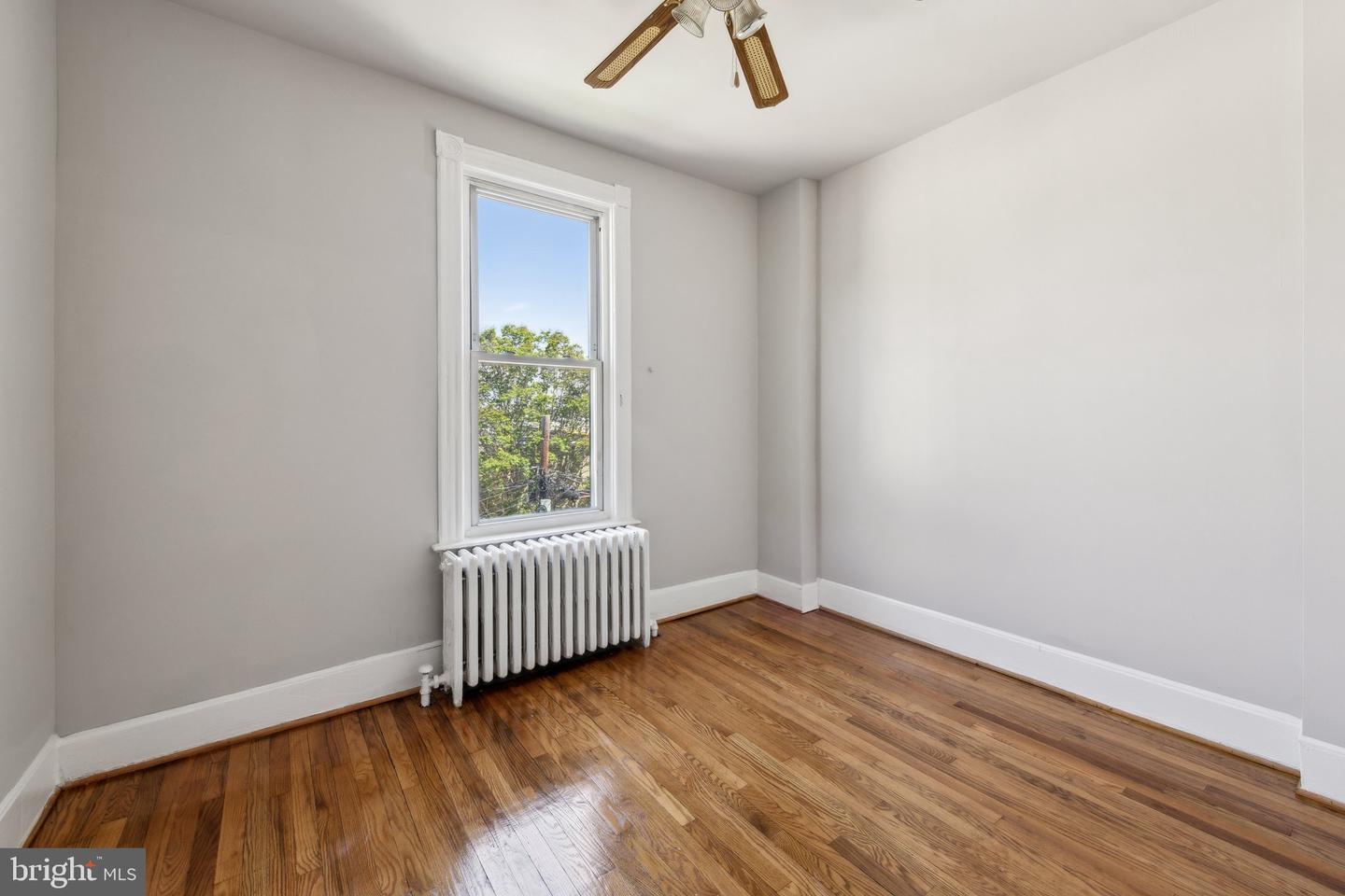 1306 E ST NE, WASHINGTON, District Of Columbia 20002, 3 Bedrooms Bedrooms, ,1 BathroomBathrooms,Residential,For sale,1306 E ST NE,DCDC2187824 MLS # DCDC2187824