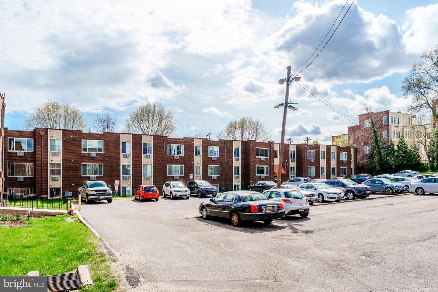 3000 7TH ST NE #101, WASHINGTON, District Of Columbia 20017, 2 Bedrooms Bedrooms, ,1 BathroomBathrooms,Residential,For sale,3000 7TH ST NE #101,DCDC2193464 MLS # DCDC2193464