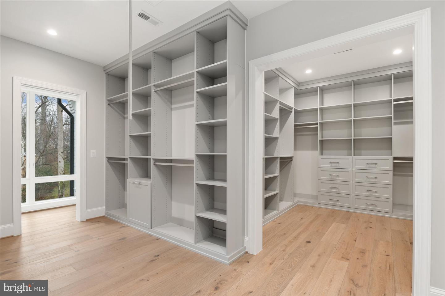 7008 ARBOR LN, MCLEAN, Virginia 22101, 5 Bedrooms Bedrooms, ,7 BathroomsBathrooms,Residential,For sale,7008 ARBOR LN,VAFX2246666 MLS # VAFX2246666