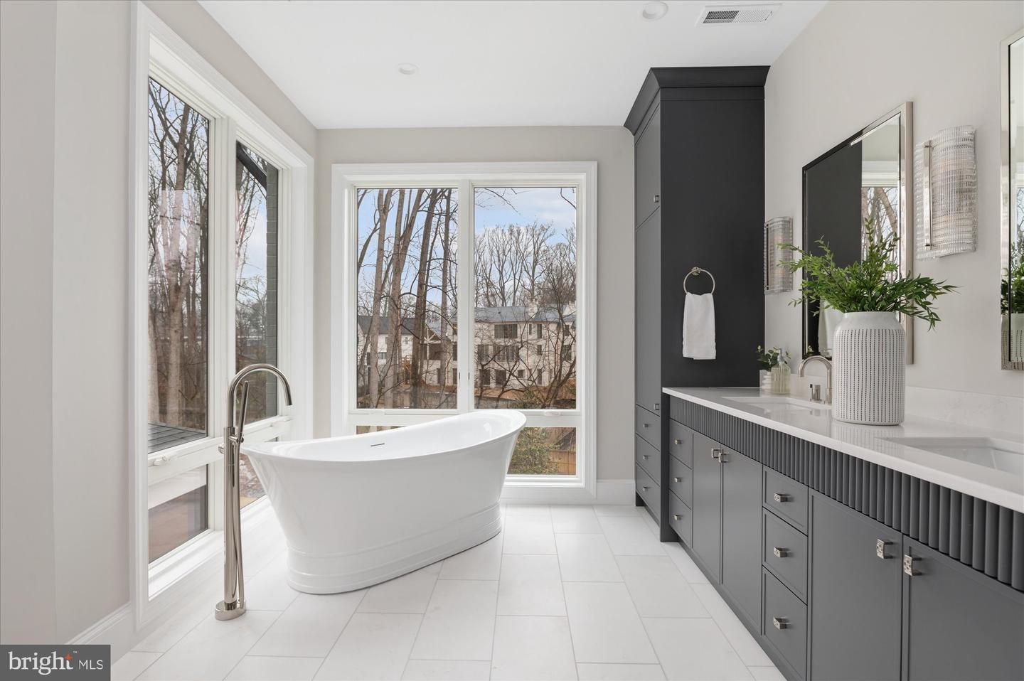 7008 ARBOR LN, MCLEAN, Virginia 22101, 5 Bedrooms Bedrooms, ,7 BathroomsBathrooms,Residential,For sale,7008 ARBOR LN,VAFX2246666 MLS # VAFX2246666