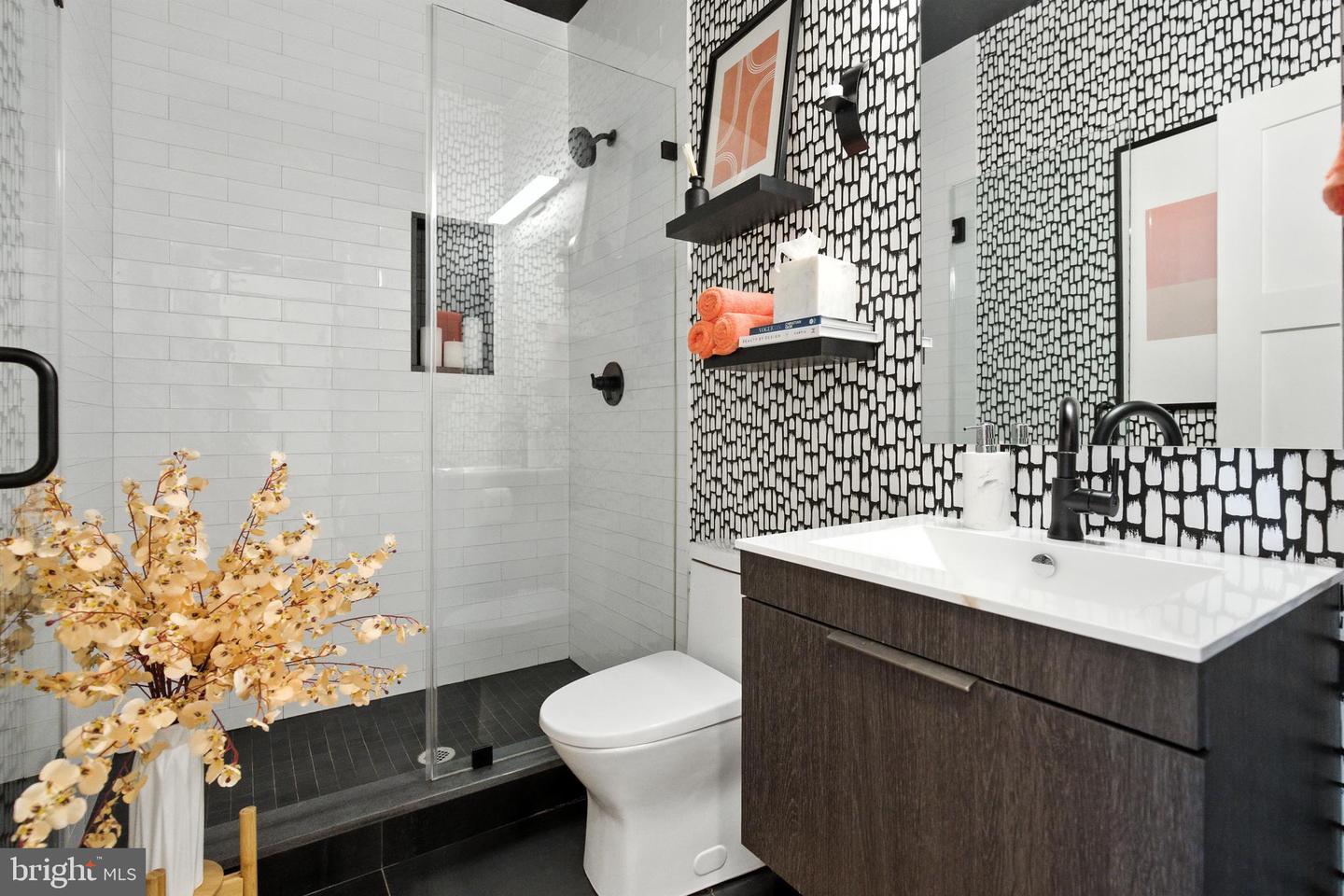 1364 NEWTON ST NW #1, WASHINGTON, District Of Columbia 20010, 3 Bedrooms Bedrooms, 9 Rooms Rooms,3 BathroomsBathrooms,Residential,For sale,1364 NEWTON ST NW #1,DCDC2209012 MLS # DCDC2209012