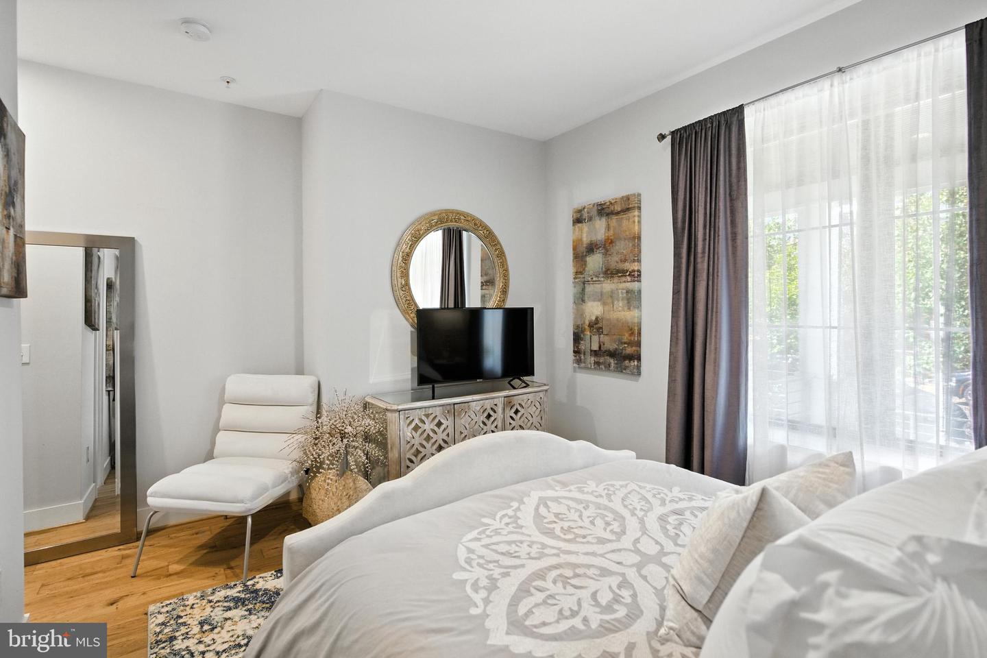 1364 NEWTON ST NW #1, WASHINGTON, District Of Columbia 20010, 3 Bedrooms Bedrooms, 9 Rooms Rooms,3 BathroomsBathrooms,Residential,For sale,1364 NEWTON ST NW #1,DCDC2209012 MLS # DCDC2209012