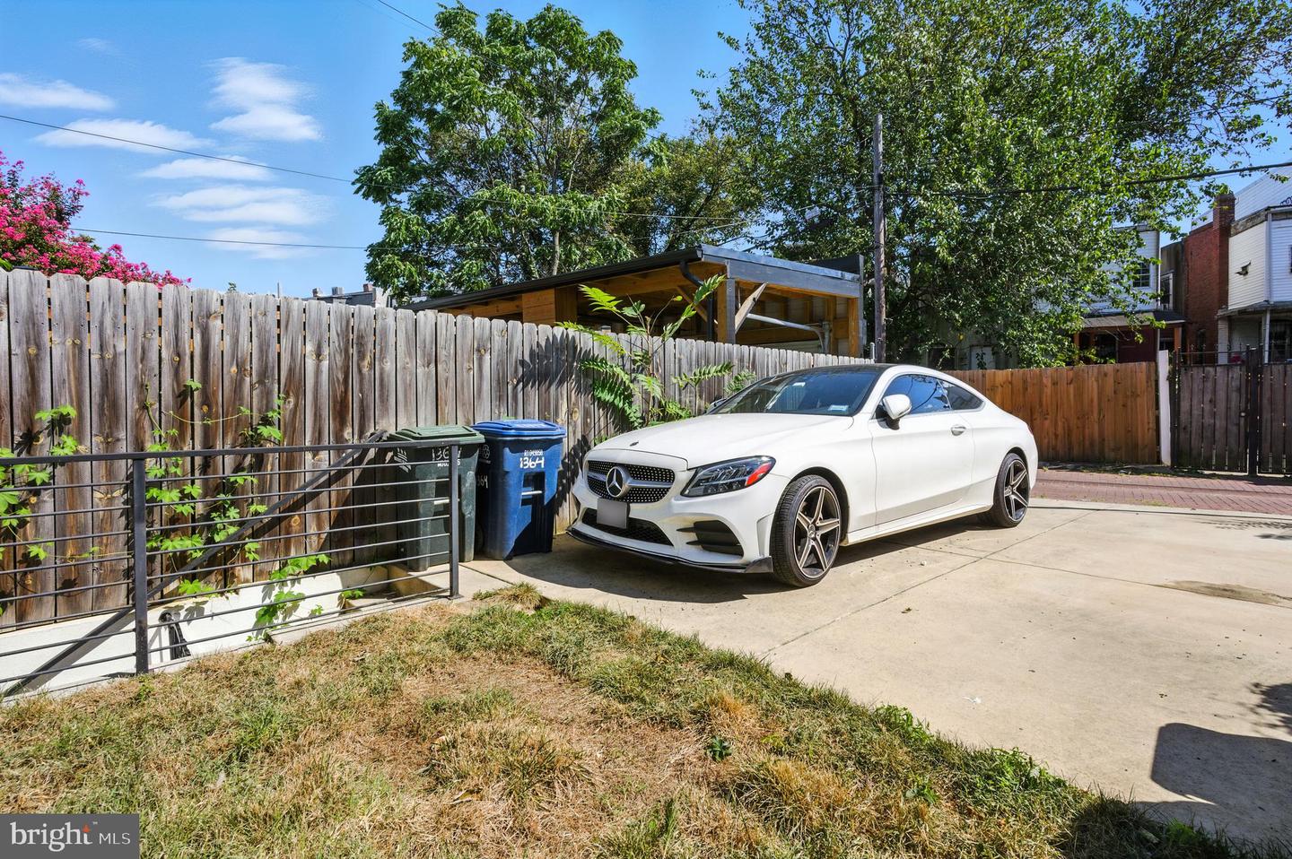 1364 NEWTON ST NW #1, WASHINGTON, District Of Columbia 20010, 3 Bedrooms Bedrooms, 9 Rooms Rooms,3 BathroomsBathrooms,Residential,For sale,1364 NEWTON ST NW #1,DCDC2209012 MLS # DCDC2209012