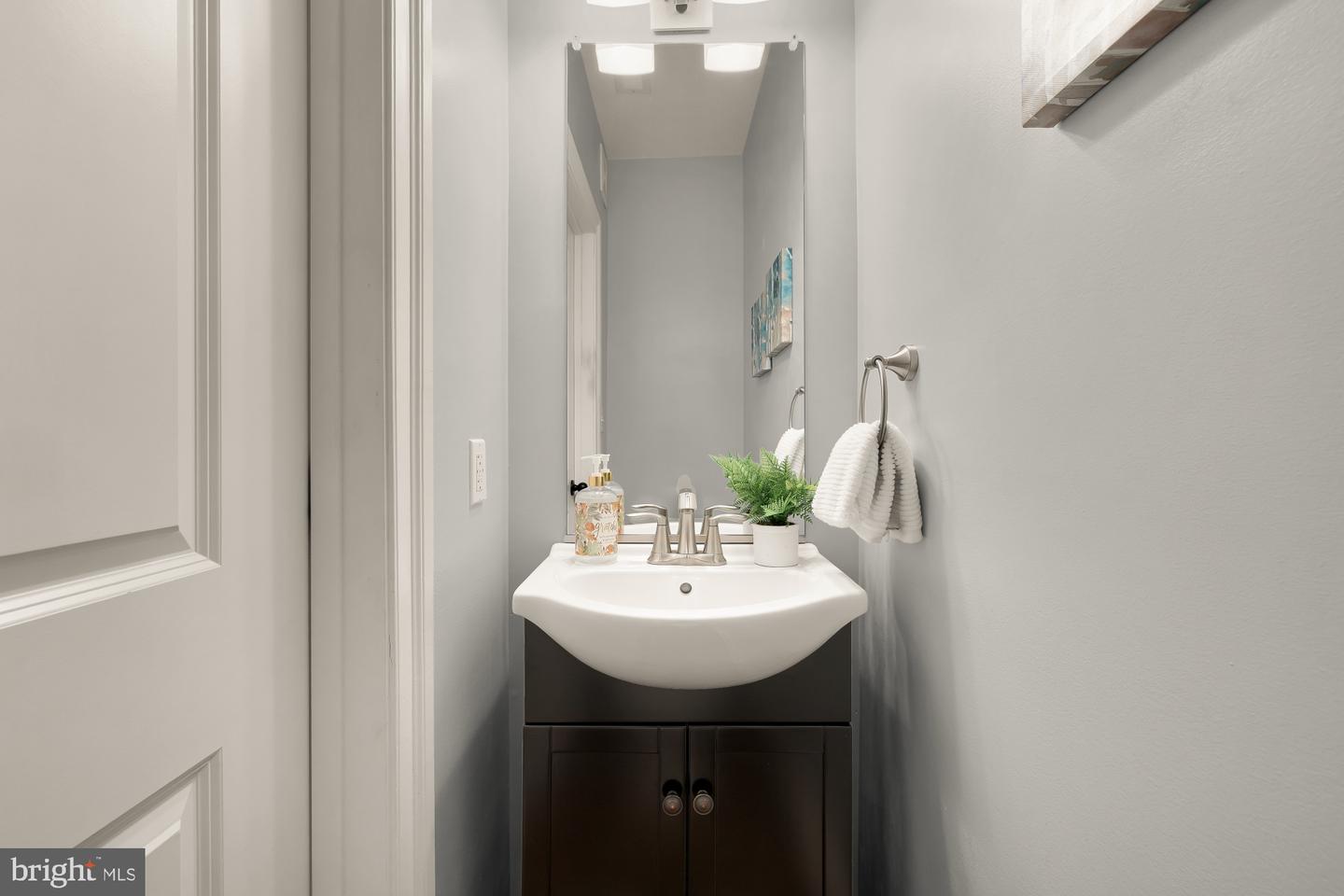 630 QUEBEC PL NW, WASHINGTON, District Of Columbia 20010, 4 Bedrooms Bedrooms, ,3 BathroomsBathrooms,Residential,For sale,630 QUEBEC PL NW,DCDC2224142 MLS # DCDC2224142