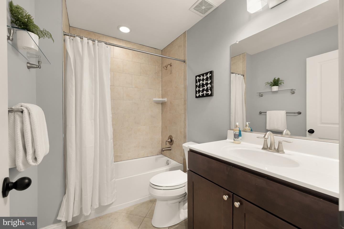 630 QUEBEC PL NW, WASHINGTON, District Of Columbia 20010, 4 Bedrooms Bedrooms, ,3 BathroomsBathrooms,Residential,For sale,630 QUEBEC PL NW,DCDC2224142 MLS # DCDC2224142