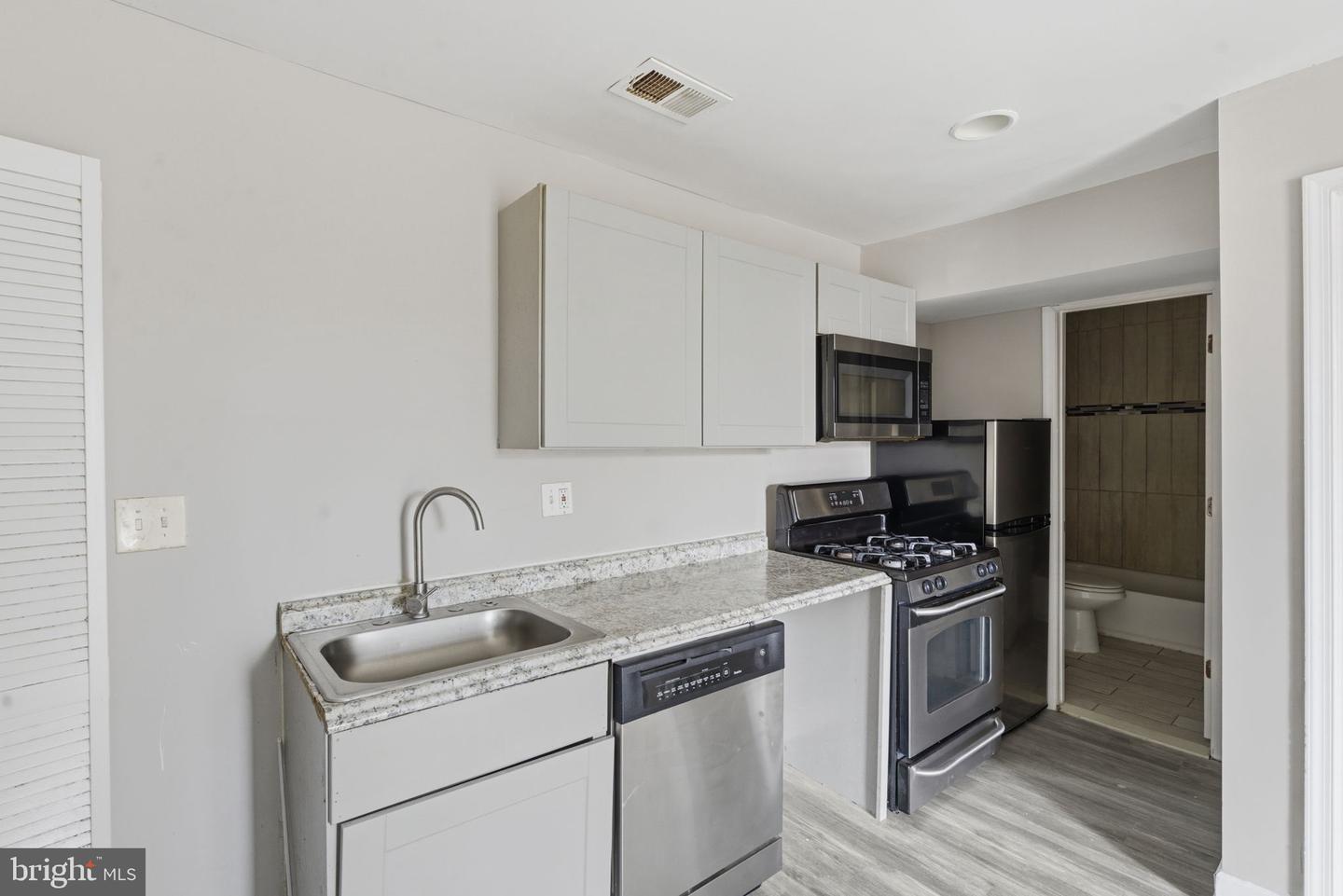 4001 1ST ST SE, WASHINGTON, District Of Columbia 20032, 12 Bedrooms Bedrooms, ,8 BathroomsBathrooms,Residential,For sale,4001 1ST ST SE,DCDC2229690 MLS # DCDC2229690