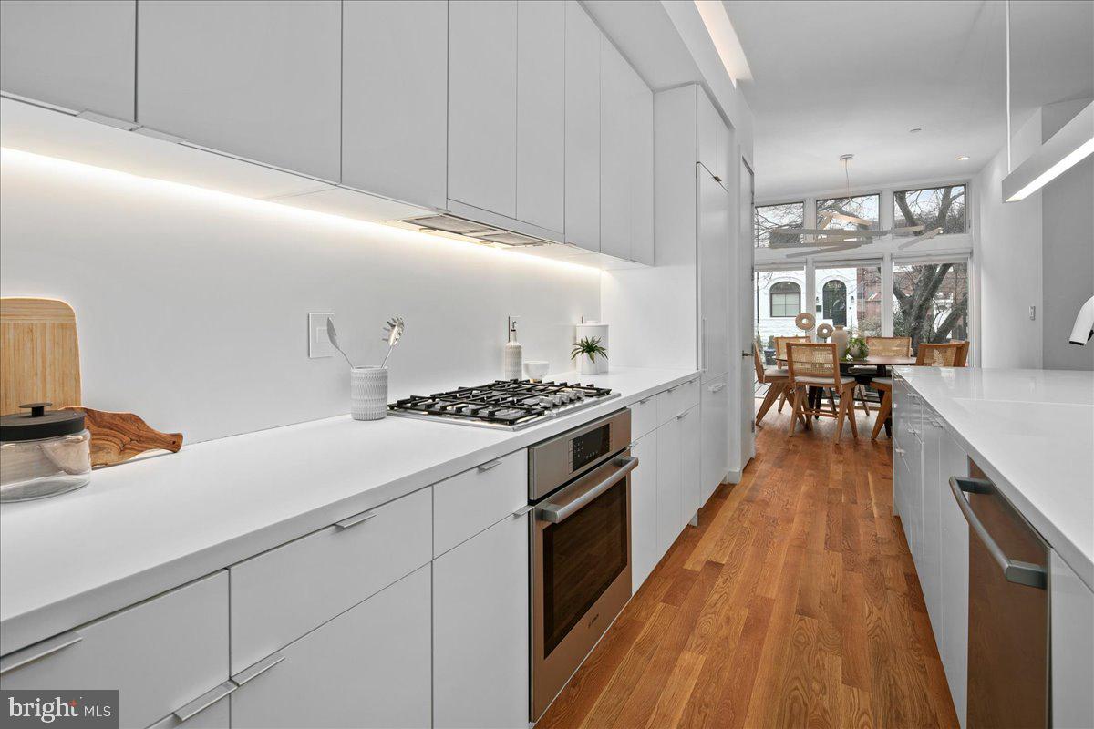 1541 6TH ST NW #1, WASHINGTON, District Of Columbia 20001, 2 Bedrooms Bedrooms, ,2 BathroomsBathrooms,Residential,For sale,1541 6TH ST NW #1,DCDC2232120 MLS # DCDC2232120