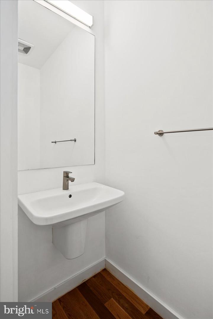 1541 6TH ST NW #1, WASHINGTON, District Of Columbia 20001, 2 Bedrooms Bedrooms, ,2 BathroomsBathrooms,Residential,For sale,1541 6TH ST NW #1,DCDC2232120 MLS # DCDC2232120