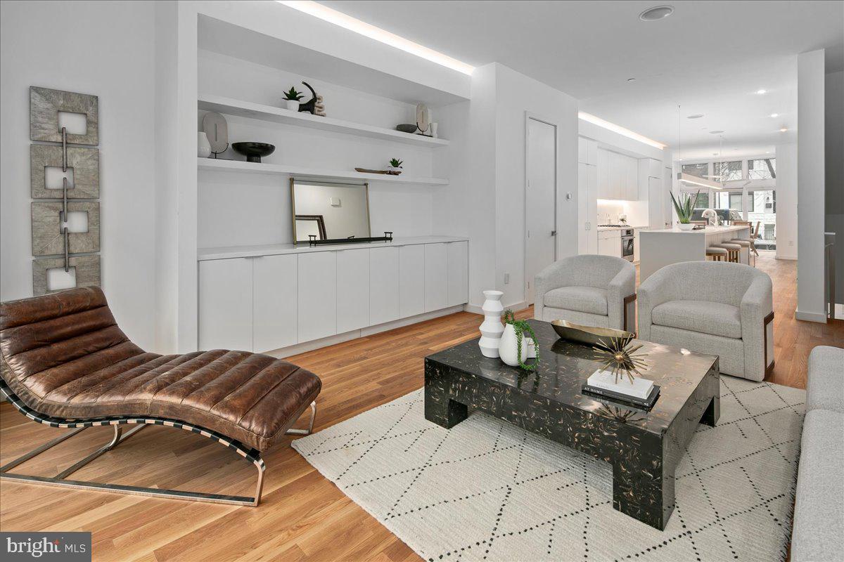 1541 6TH ST NW #1, WASHINGTON, District Of Columbia 20001, 2 Bedrooms Bedrooms, ,2 BathroomsBathrooms,Residential,For sale,1541 6TH ST NW #1,DCDC2232120 MLS # DCDC2232120