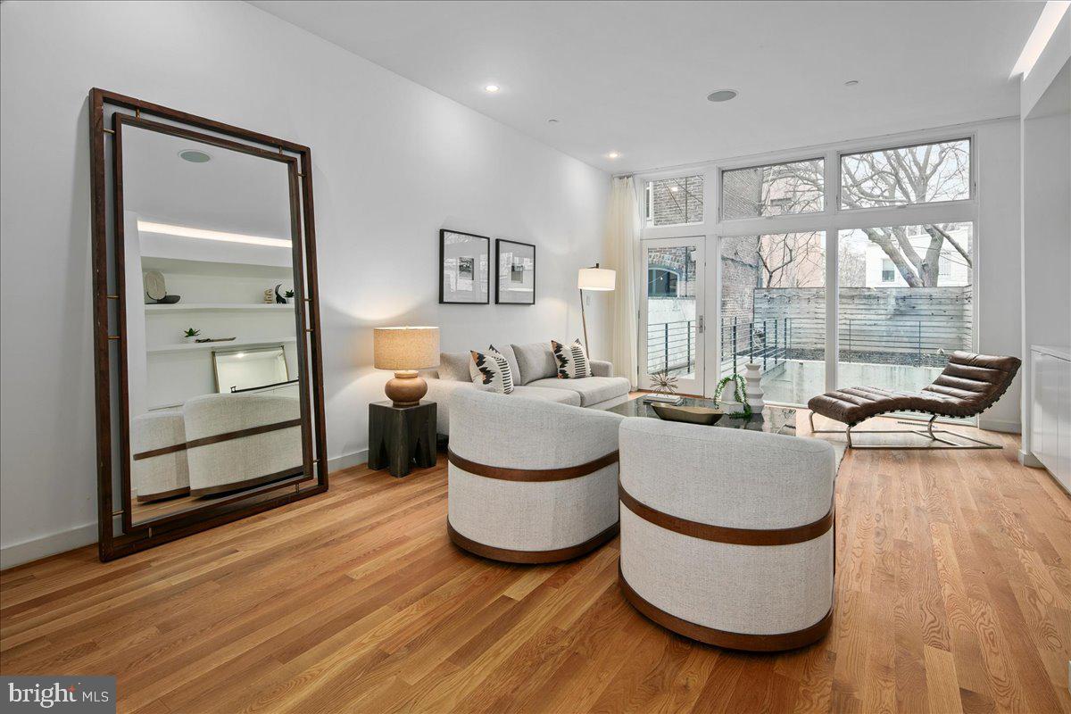 1541 6TH ST NW #1, WASHINGTON, District Of Columbia 20001, 2 Bedrooms Bedrooms, ,2 BathroomsBathrooms,Residential,For sale,1541 6TH ST NW #1,DCDC2232120 MLS # DCDC2232120