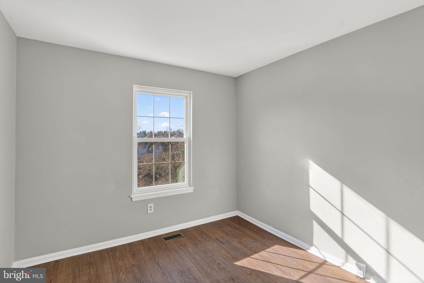 1973 PARTREE CT, WOODBRIDGE, Virginia 22191, 3 Bedrooms Bedrooms, ,2 BathroomsBathrooms,Residential,For sale,1973 PARTREE CT,VAPW2108704 MLS # VAPW2108704