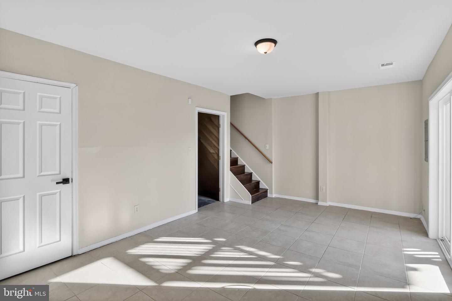 1973 PARTREE CT, WOODBRIDGE, Virginia 22191, 3 Bedrooms Bedrooms, ,2 BathroomsBathrooms,Residential,For sale,1973 PARTREE CT,VAPW2108704 MLS # VAPW2108704