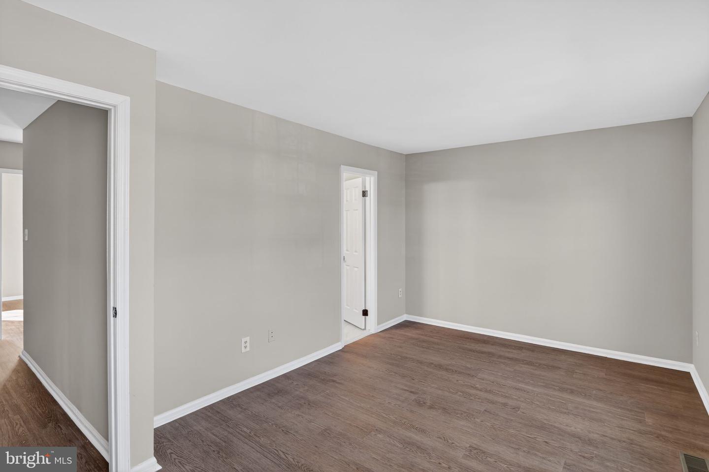 1973 PARTREE CT, WOODBRIDGE, Virginia 22191, 3 Bedrooms Bedrooms, ,2 BathroomsBathrooms,Residential,For sale,1973 PARTREE CT,VAPW2108704 MLS # VAPW2108704