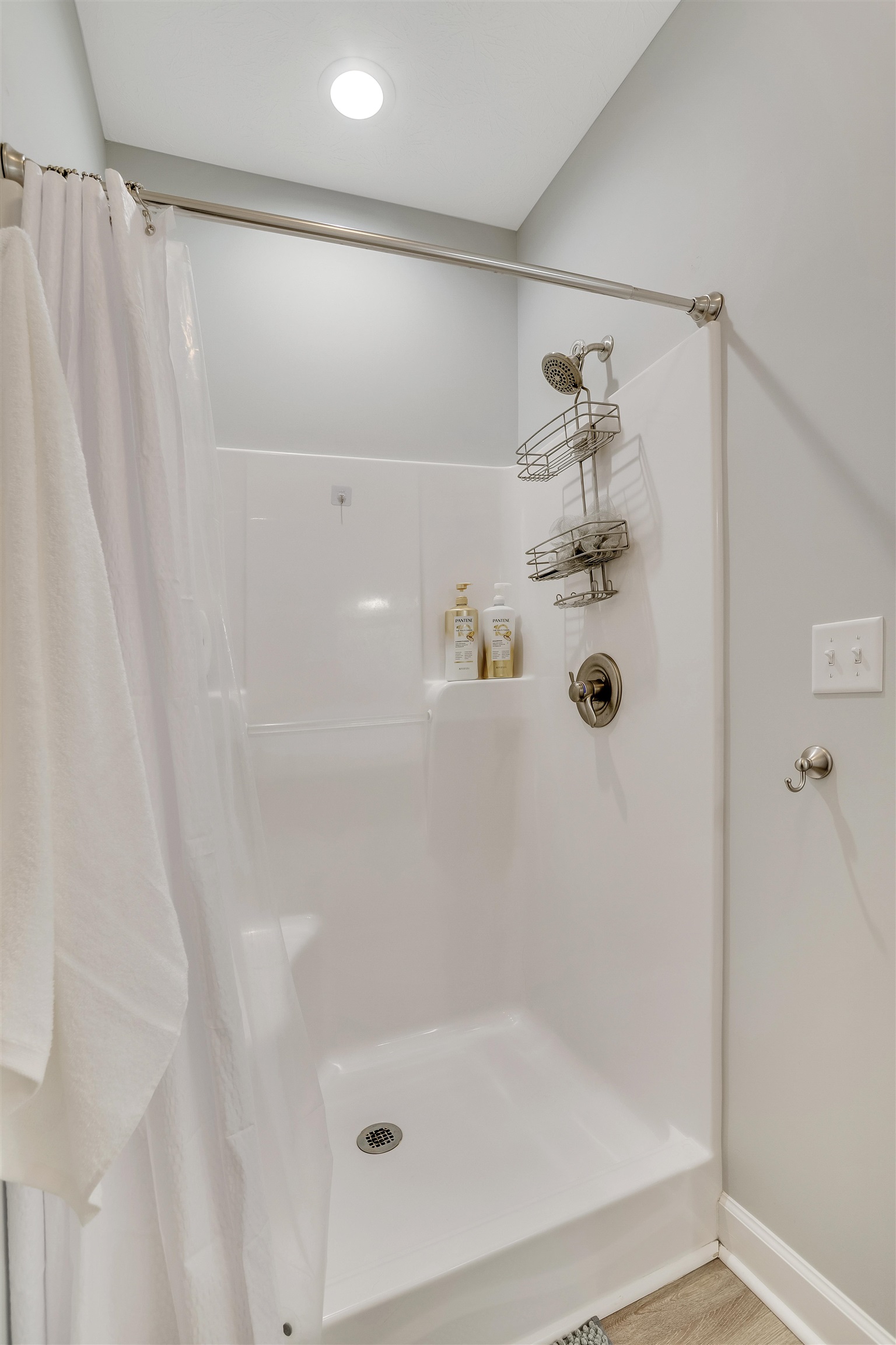 1900 W SAW MILL CT, MCGAHEYSVILLE, Virginia 22840, 3 Bedrooms Bedrooms, ,2 BathroomsBathrooms,Residential,1900 W SAW MILL CT,673402 MLS # 673402