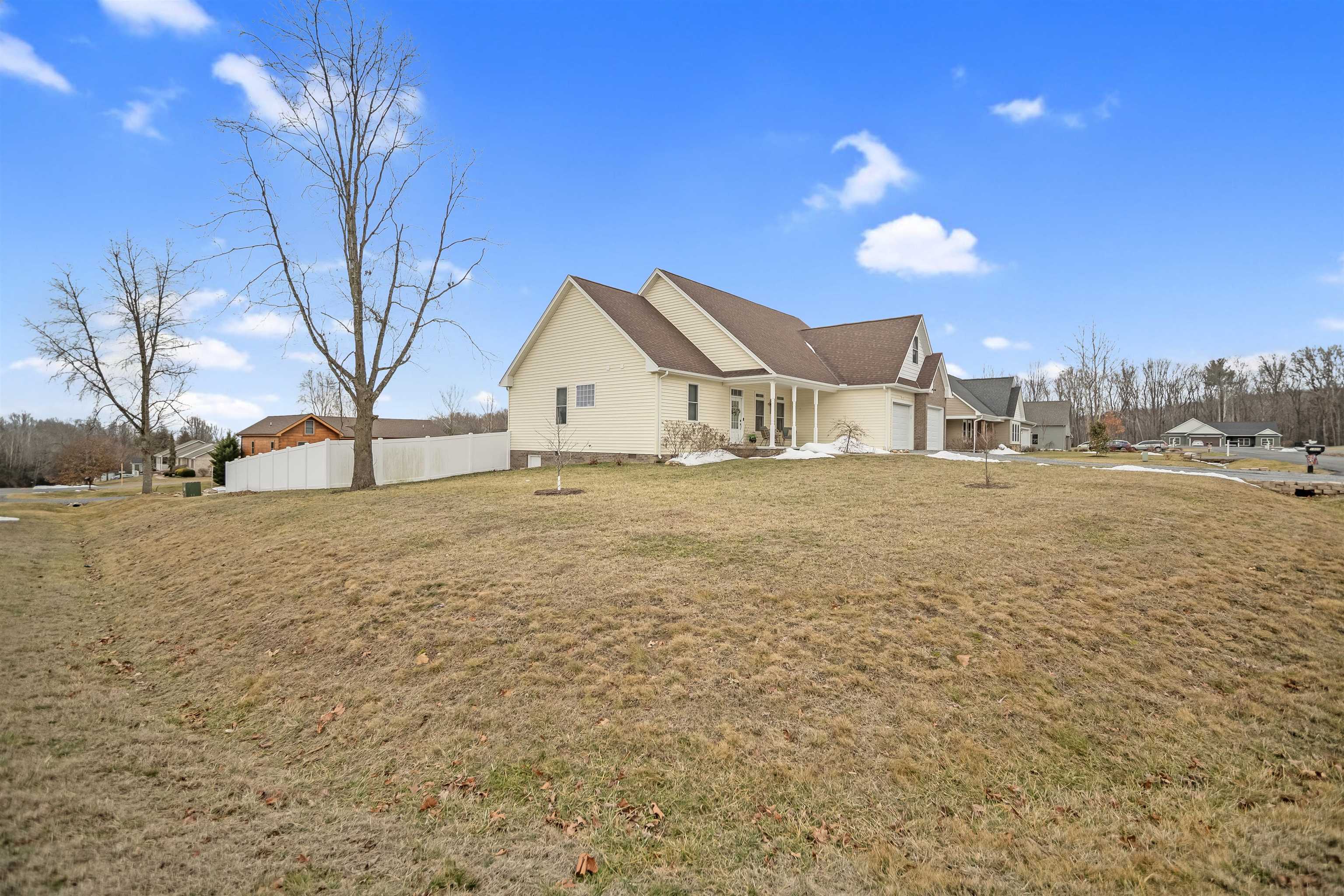 1900 W SAW MILL CT, MCGAHEYSVILLE, Virginia 22840, 3 Bedrooms Bedrooms, ,2 BathroomsBathrooms,Residential,1900 W SAW MILL CT,673402 MLS # 673402