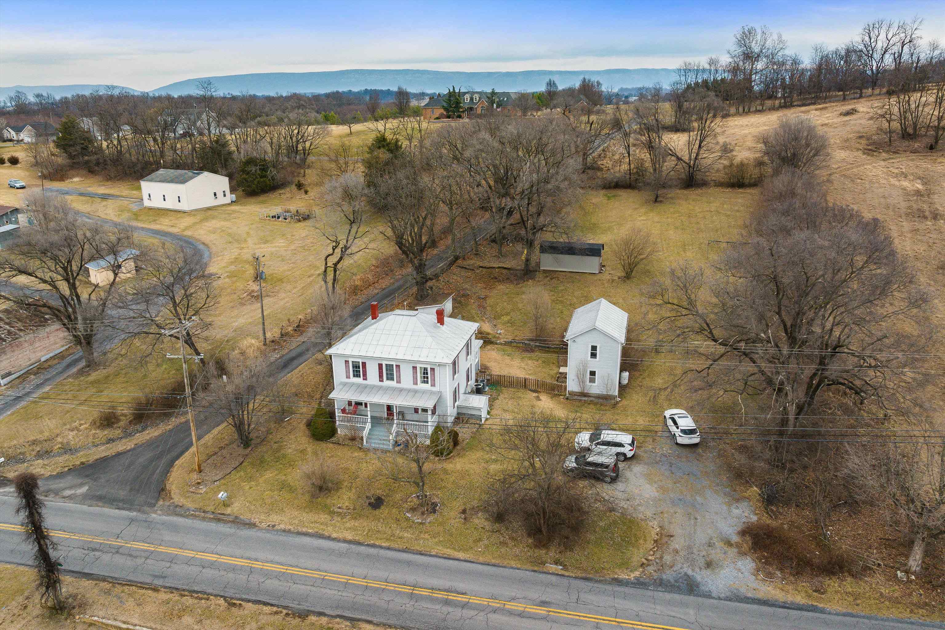 11614 DAPHNA RD, BROADWAY, Virginia 22815, 5 Bedrooms Bedrooms, ,3 BathroomsBathrooms,Residential,11614 DAPHNA RD,673672 MLS # 673672