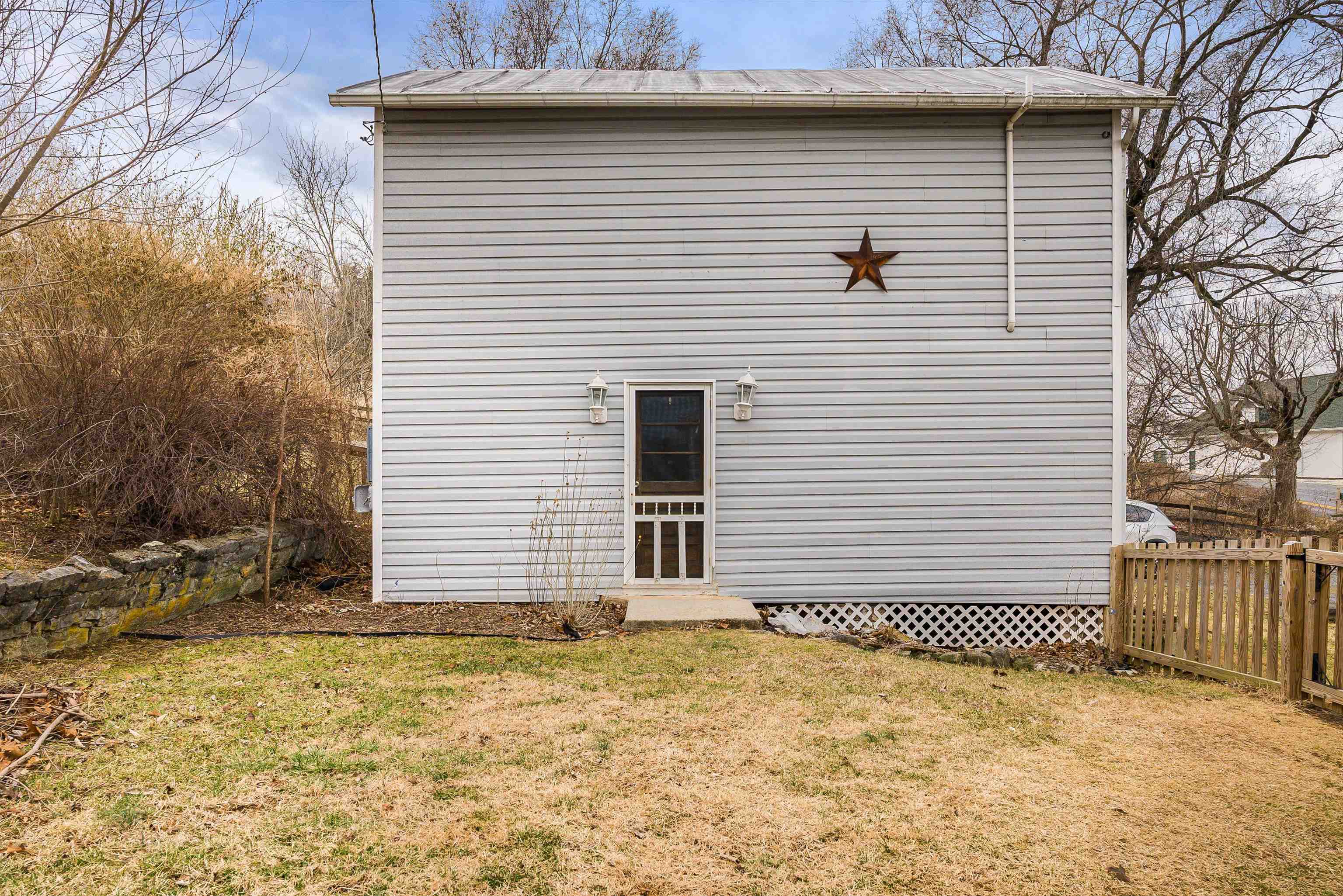 11614 DAPHNA RD, BROADWAY, Virginia 22815, 5 Bedrooms Bedrooms, ,3 BathroomsBathrooms,Residential,11614 DAPHNA RD,673672 MLS # 673672