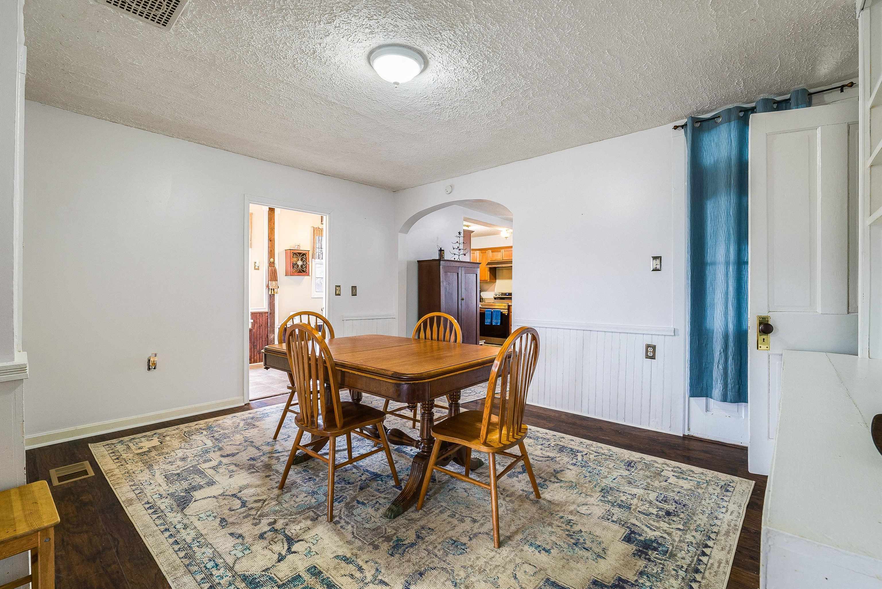 11614 DAPHNA RD, BROADWAY, Virginia 22815, 5 Bedrooms Bedrooms, ,3 BathroomsBathrooms,Residential,11614 DAPHNA RD,673672 MLS # 673672