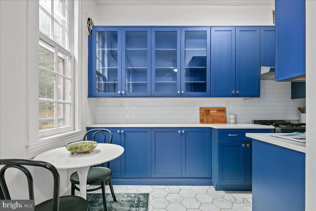 3039 MACOMB ST NW #18, WASHINGTON, District Of Columbia 20008, 2 Bedrooms Bedrooms, ,1 BathroomBathrooms,Residential,For sale,3039 MACOMB ST NW #18,DCDC2235616 MLS # DCDC2235616