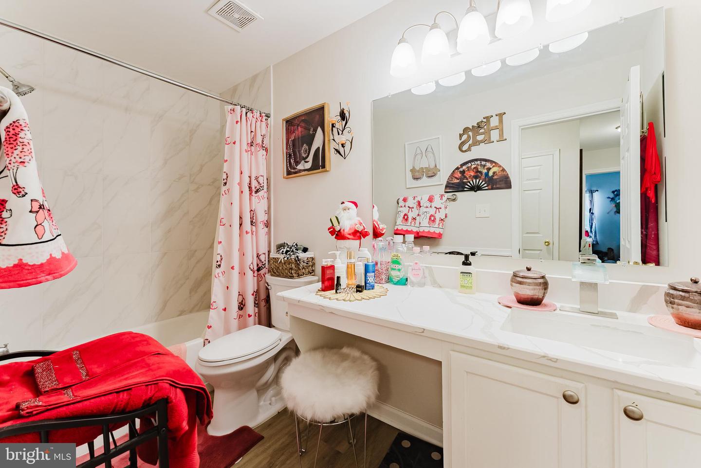 7985 COACHCREST CT, MANASSAS, Virginia 20109, 3 Bedrooms Bedrooms, ,2 BathroomsBathrooms,Residential,For sale,7985 COACHCREST CT,VAPW2109476 MLS # VAPW2109476