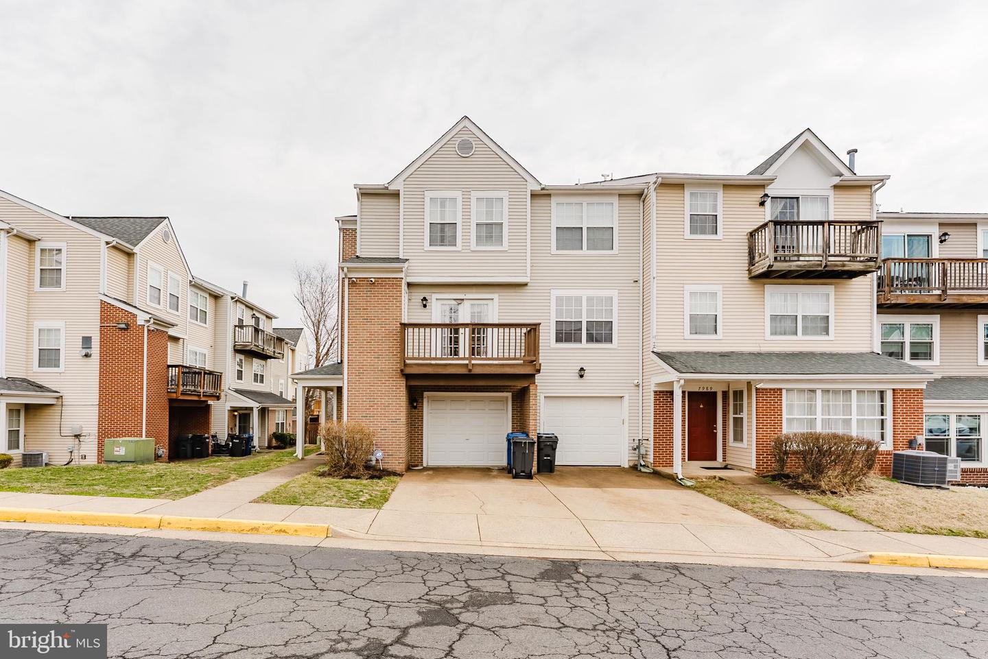 7985 COACHCREST CT, MANASSAS, Virginia 20109, 3 Bedrooms Bedrooms, ,2 BathroomsBathrooms,Residential,For sale,7985 COACHCREST CT,VAPW2109476 MLS # VAPW2109476