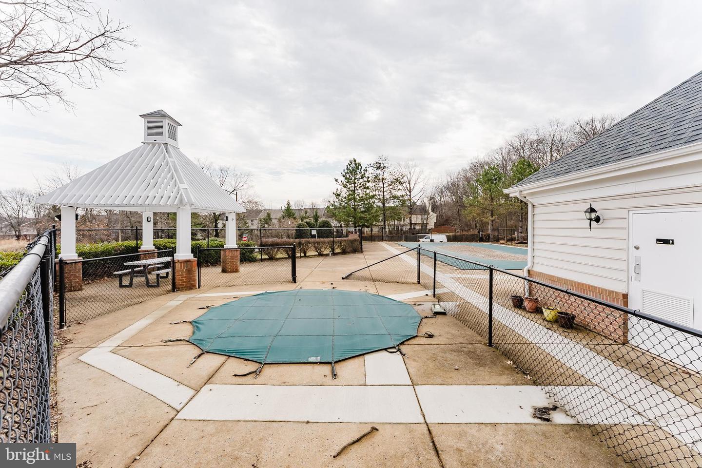 7985 COACHCREST CT, MANASSAS, Virginia 20109, 3 Bedrooms Bedrooms, ,2 BathroomsBathrooms,Residential,For sale,7985 COACHCREST CT,VAPW2109476 MLS # VAPW2109476