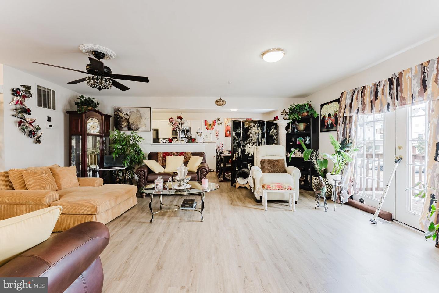 7985 COACHCREST CT, MANASSAS, Virginia 20109, 3 Bedrooms Bedrooms, ,2 BathroomsBathrooms,Residential,For sale,7985 COACHCREST CT,VAPW2109476 MLS # VAPW2109476