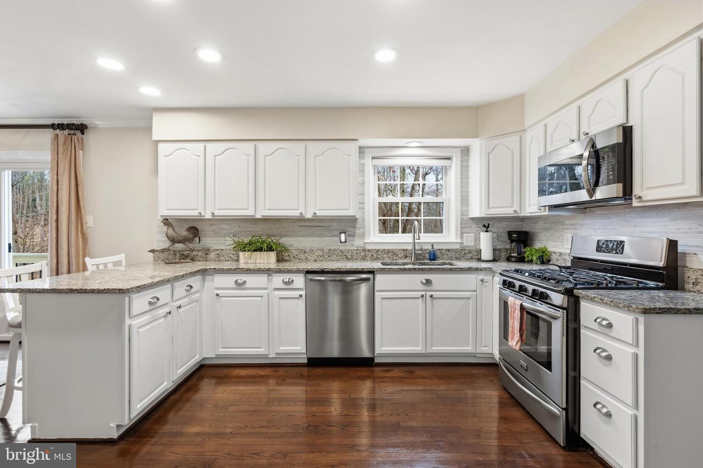 4464 BRITON CT, WOODBRIDGE, Virginia 22192, 5 Bedrooms Bedrooms, ,3 BathroomsBathrooms,Residential,For sale,4464 BRITON CT,VAPW2110326 MLS # VAPW2110326