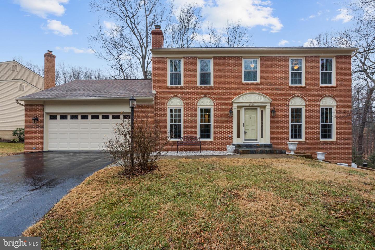 4464 BRITON CT, WOODBRIDGE, Virginia 22192, 5 Bedrooms Bedrooms, ,3 BathroomsBathrooms,Residential,For sale,4464 BRITON CT,VAPW2110326 MLS # VAPW2110326