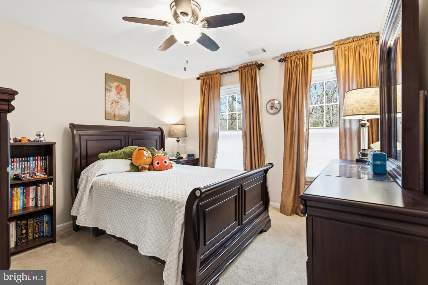 4464 BRITON CT, WOODBRIDGE, Virginia 22192, 5 Bedrooms Bedrooms, ,3 BathroomsBathrooms,Residential,For sale,4464 BRITON CT,VAPW2110326 MLS # VAPW2110326