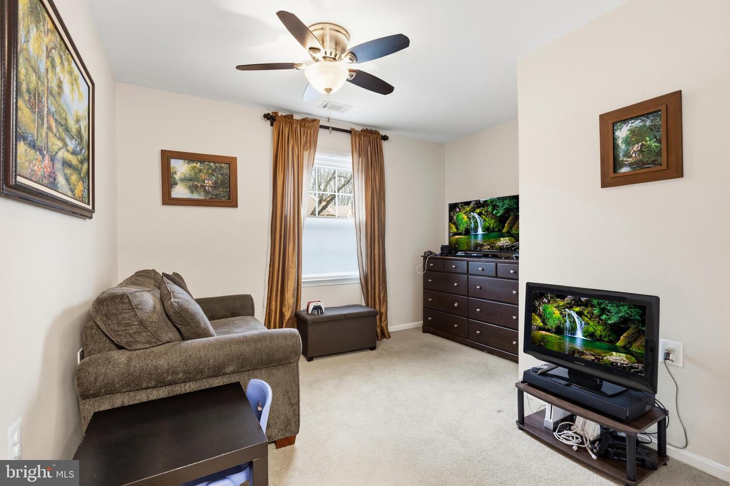 4464 BRITON CT, WOODBRIDGE, Virginia 22192, 5 Bedrooms Bedrooms, ,3 BathroomsBathrooms,Residential,For sale,4464 BRITON CT,VAPW2110326 MLS # VAPW2110326