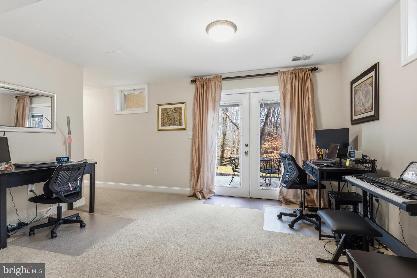 4464 BRITON CT, WOODBRIDGE, Virginia 22192, 5 Bedrooms Bedrooms, ,3 BathroomsBathrooms,Residential,For sale,4464 BRITON CT,VAPW2110326 MLS # VAPW2110326