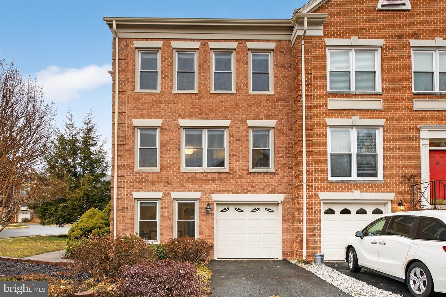 14348 WINDING WOODS CT, CENTREVILLE, Virginia 20120, 4 Bedrooms Bedrooms, ,2 BathroomsBathrooms,Residential,For sale,14348 WINDING WOODS CT,VAFX2285552 MLS # VAFX2285552