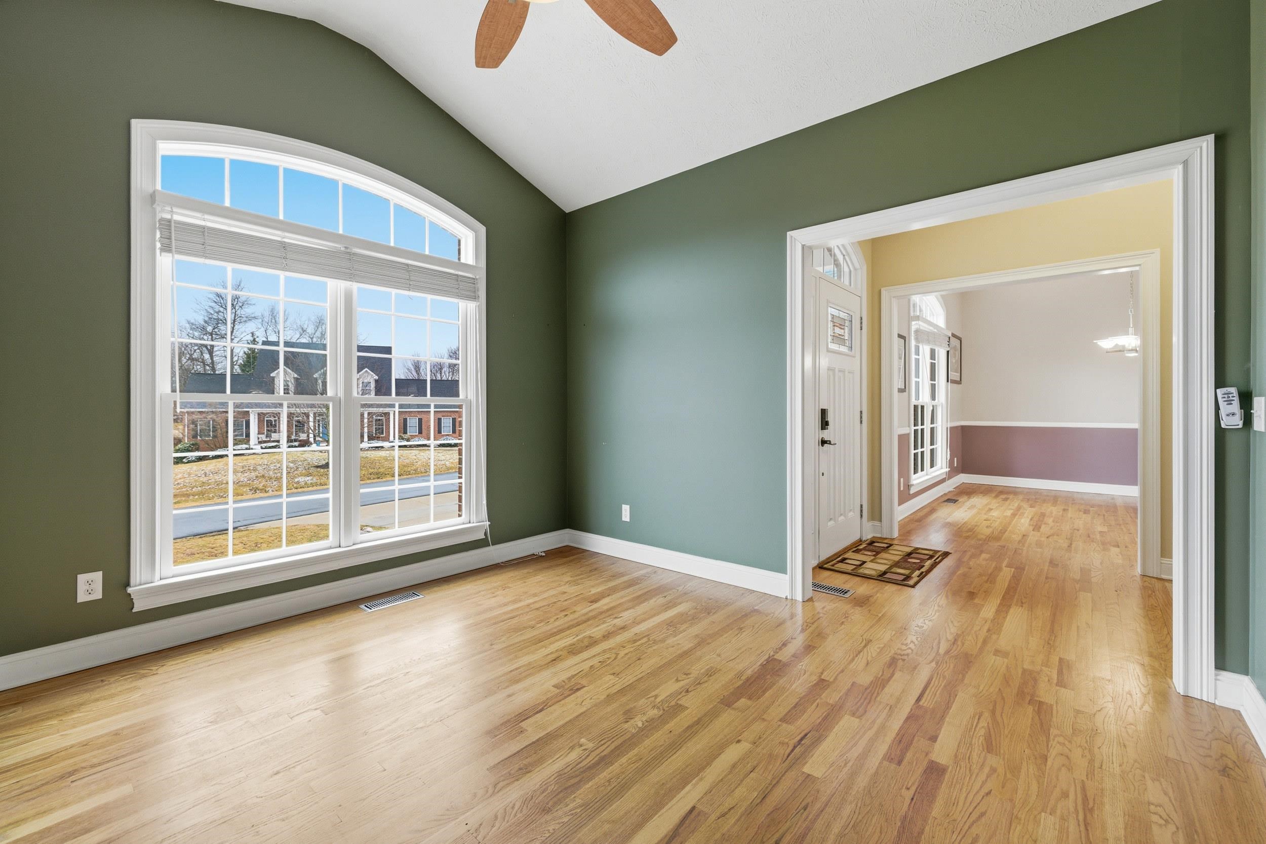 3207 BARRINGTON DR, ROCKINGHAM, Virginia 22801, 3 Bedrooms Bedrooms, ,4 BathroomsBathrooms,Residential,3207 BARRINGTON DR,673941 MLS # 673941