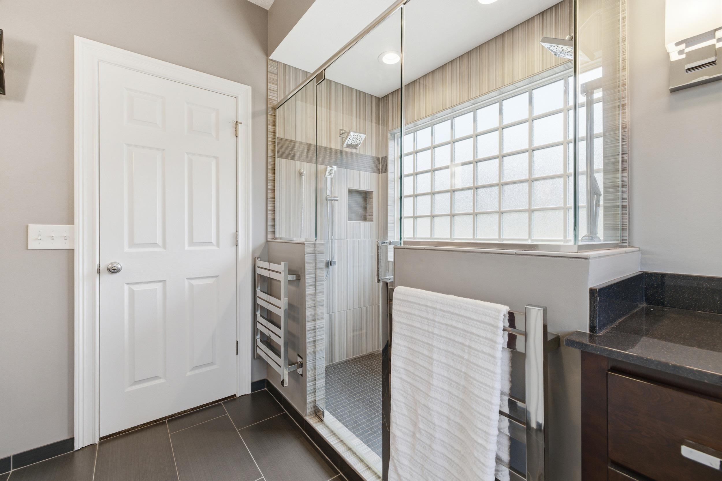 3207 BARRINGTON DR, ROCKINGHAM, Virginia 22801, 3 Bedrooms Bedrooms, ,4 BathroomsBathrooms,Residential,3207 BARRINGTON DR,673941 MLS # 673941