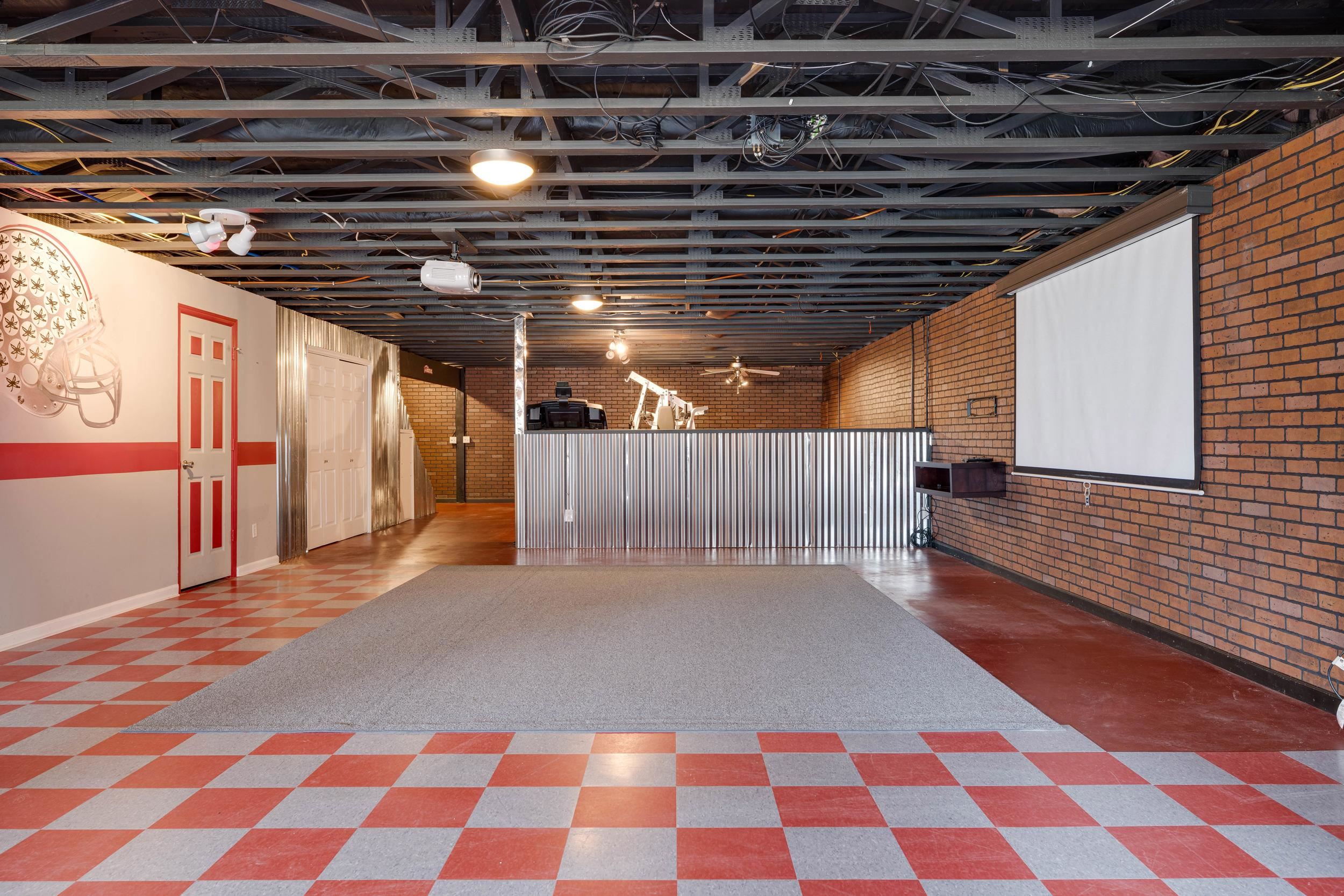 3207 BARRINGTON DR, ROCKINGHAM, Virginia 22801, 3 Bedrooms Bedrooms, ,4 BathroomsBathrooms,Residential,3207 BARRINGTON DR,673941 MLS # 673941