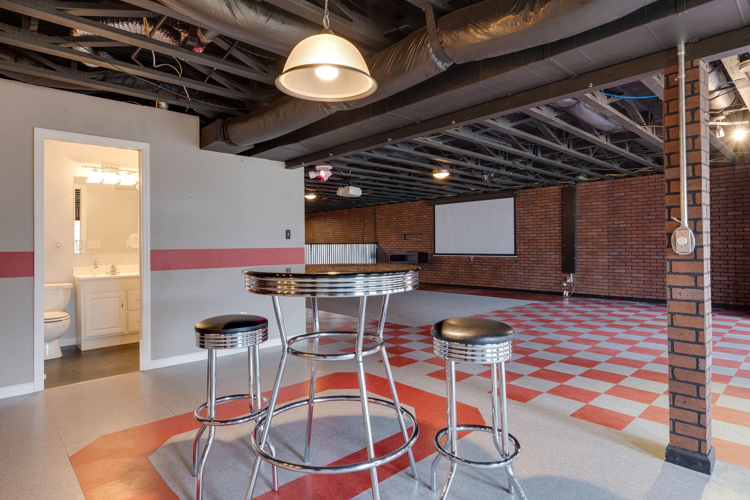 3207 BARRINGTON DR, ROCKINGHAM, Virginia 22801, 3 Bedrooms Bedrooms, ,4 BathroomsBathrooms,Residential,3207 BARRINGTON DR,673941 MLS # 673941