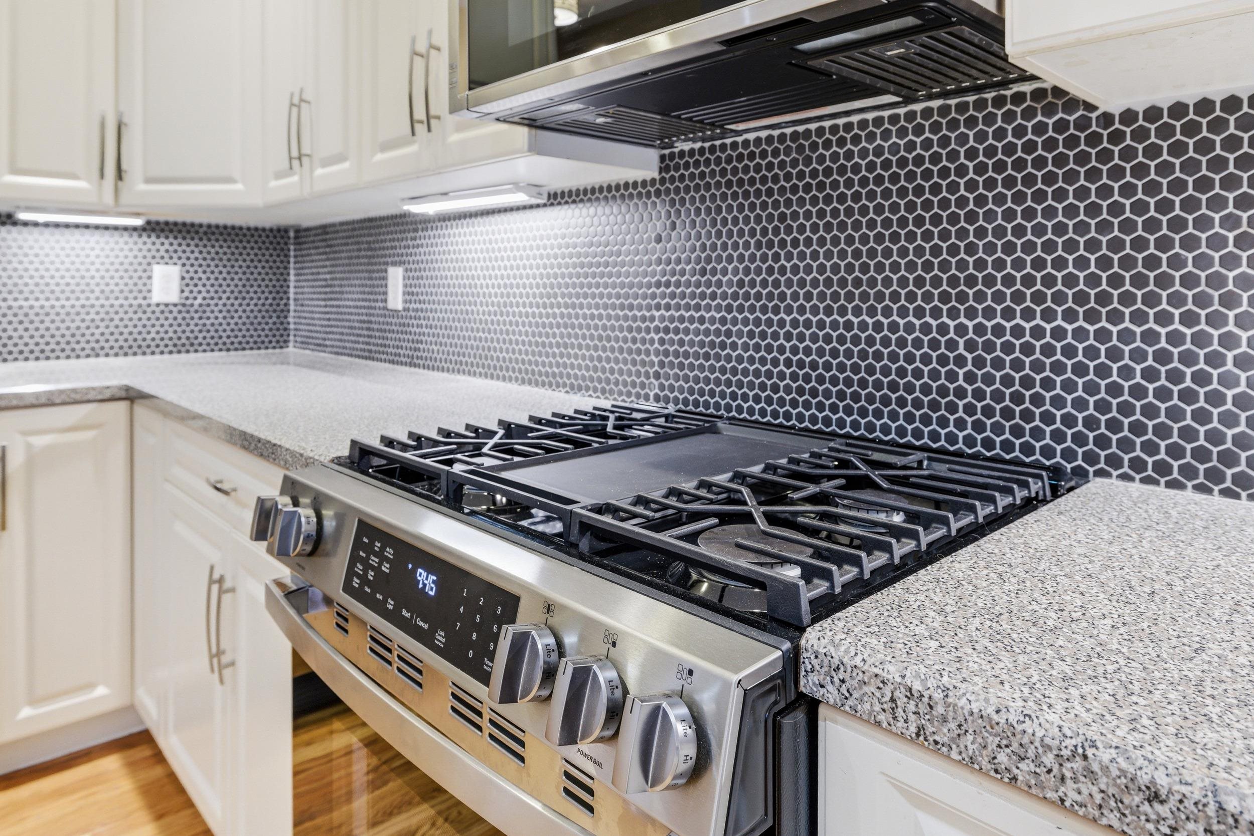 3207 BARRINGTON DR, ROCKINGHAM, Virginia 22801, 3 Bedrooms Bedrooms, ,4 BathroomsBathrooms,Residential,3207 BARRINGTON DR,673941 MLS # 673941