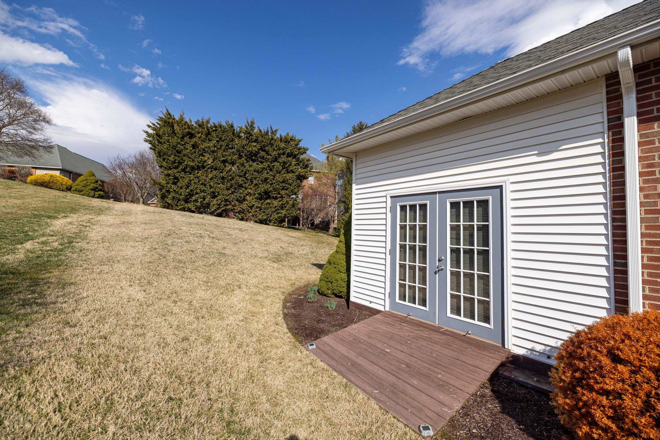 3207 BARRINGTON DR, ROCKINGHAM, Virginia 22801, 3 Bedrooms Bedrooms, ,4 BathroomsBathrooms,Residential,3207 BARRINGTON DR,673941 MLS # 673941 3207 BARRINGTON DR, ROCKINGHAM, Virginia 22801, 3 Bedrooms Bedrooms, ,4 BathroomsBathrooms,Residential,3207 BARRINGTON DR,673941 MLS # 673941